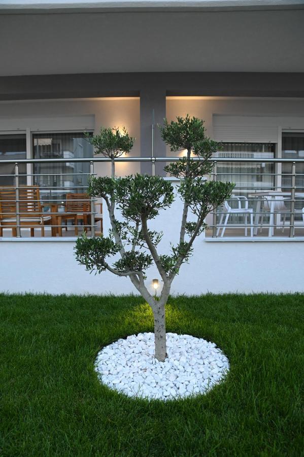 Faidra Apartments Néa Péramos المظهر الخارجي الصورة