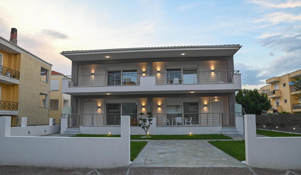Faidra Apartments Néa Péramos المظهر الخارجي الصورة